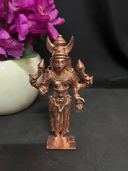 Copper idol of Sri Chandra Graha moorthy Navagraha moorthy