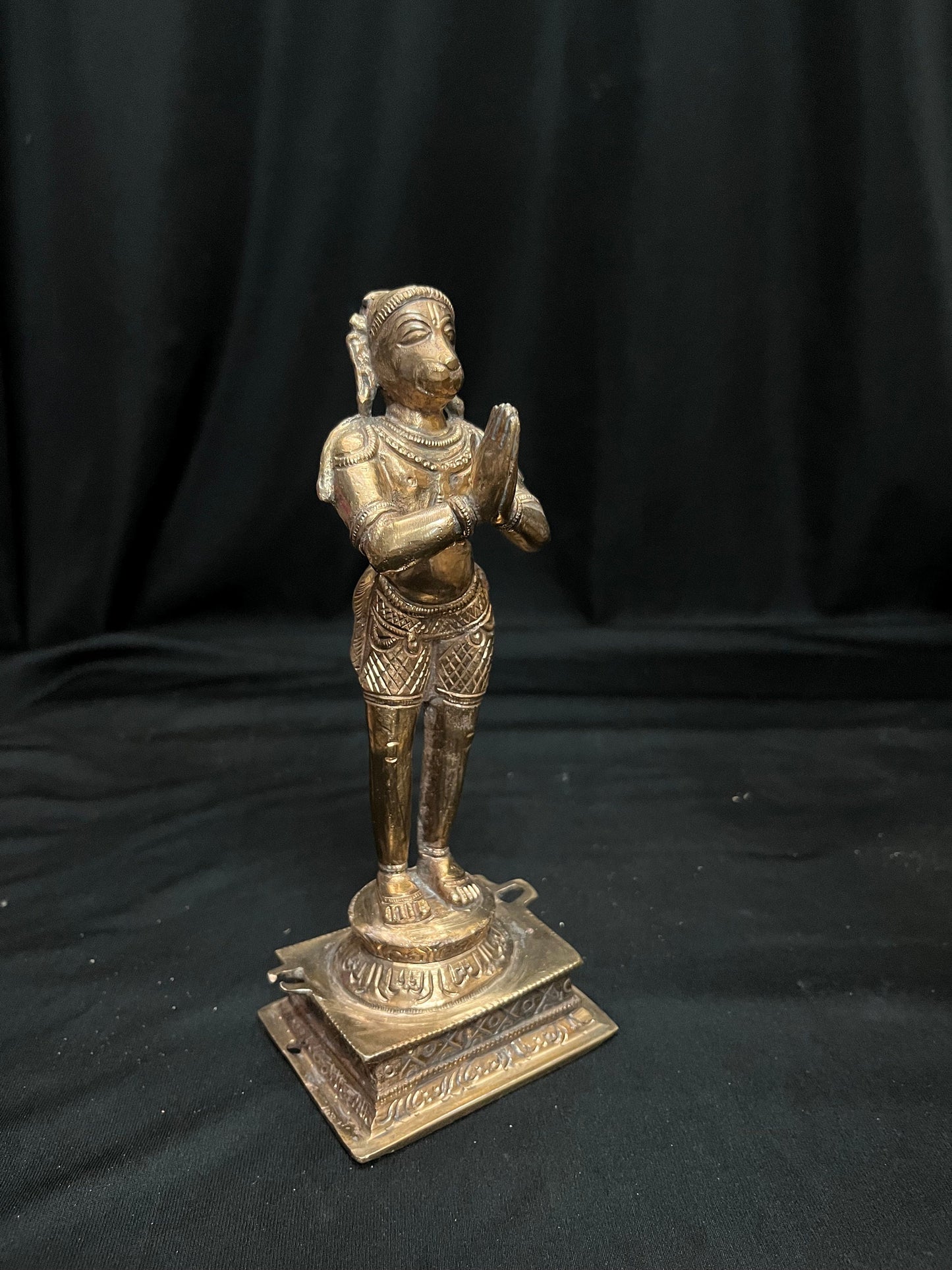 Bronze cast Bhaktha hanumantha in anjali mudra