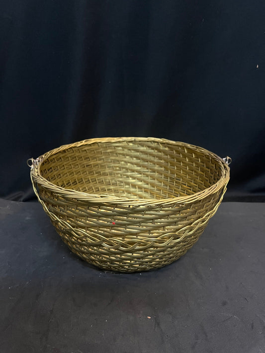 Brass made hand weaved fruit flower basket