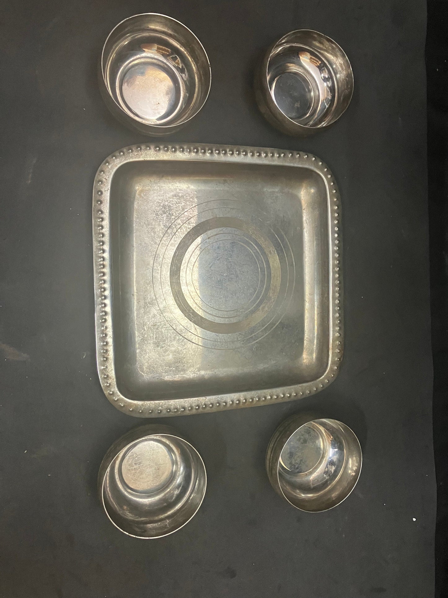 Vinatge bowls in a tray