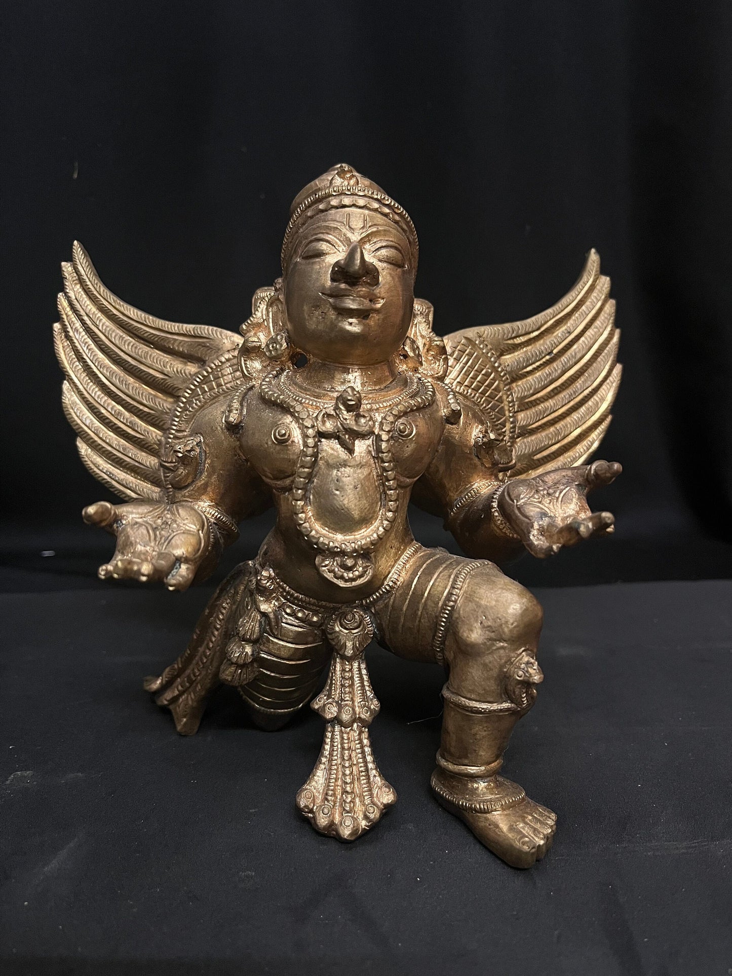 Prasiddh copper idols presents panchaloha idol of garuda vahana