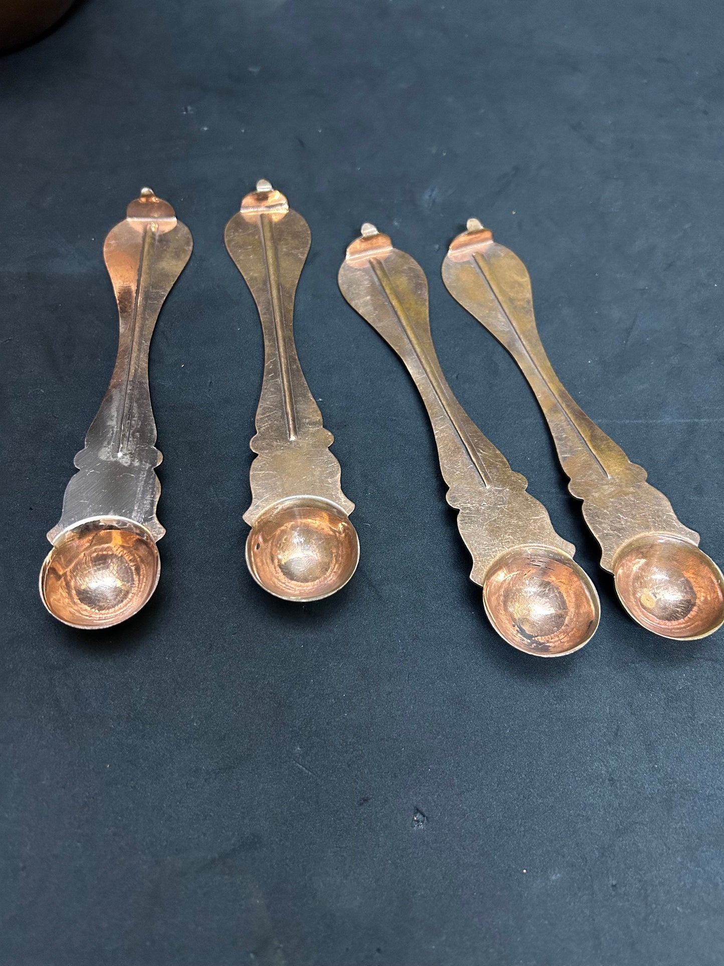 Copper made uddarine ( set of 4 )