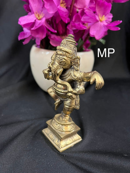 panchaloha handcrafted Narthana Ganesha