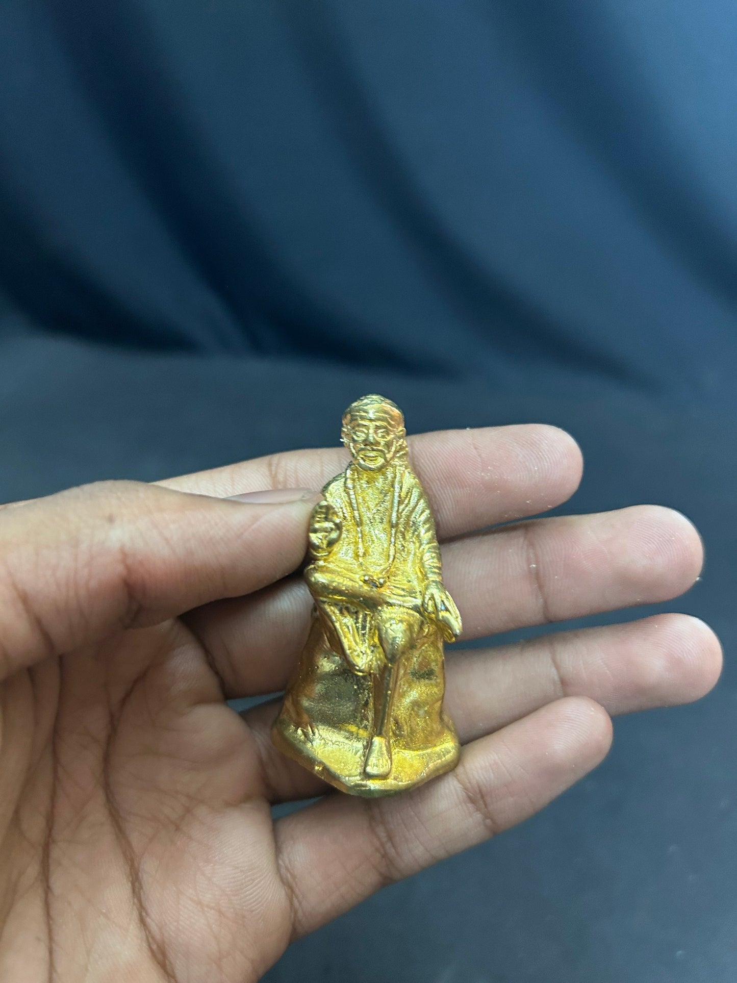 copper casted idol of sai baba