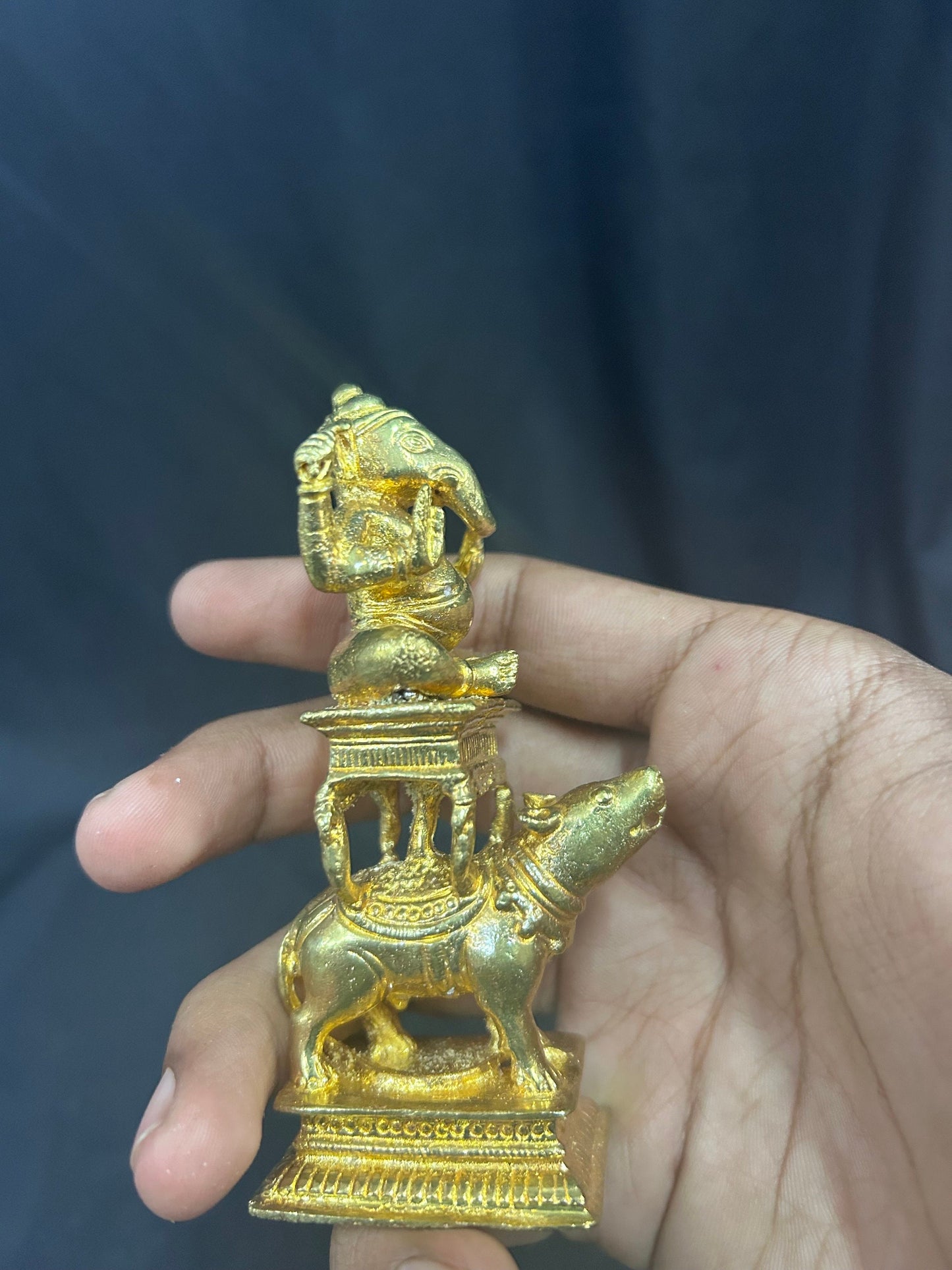 panchaloha idol of ganesga on mooshika maharastra style