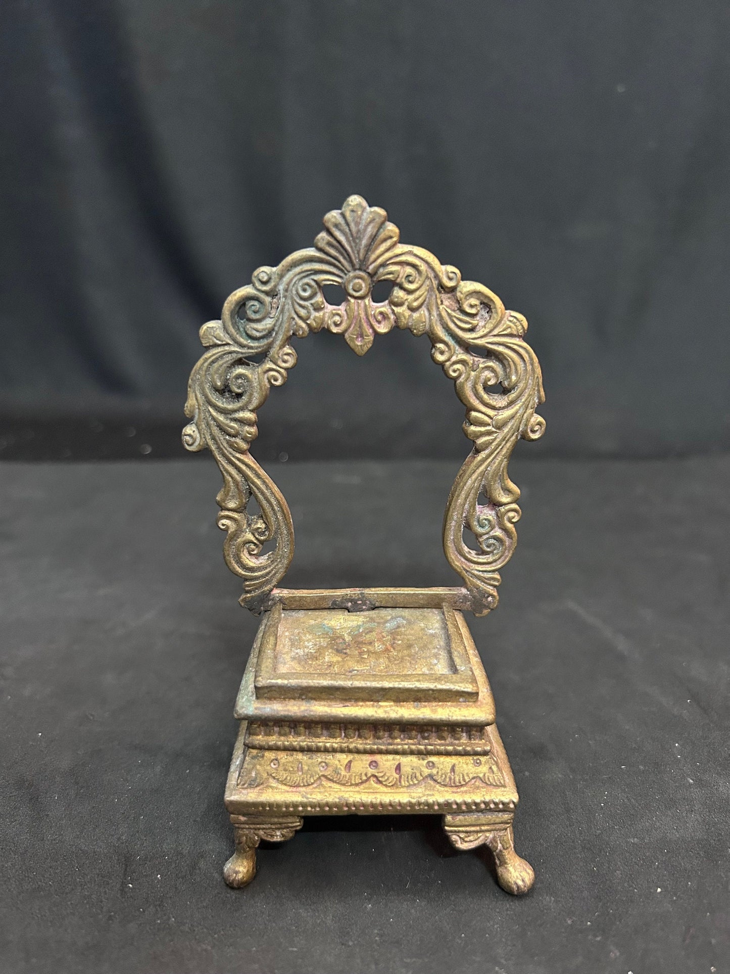 Vintage bronze made peeta prabhavali