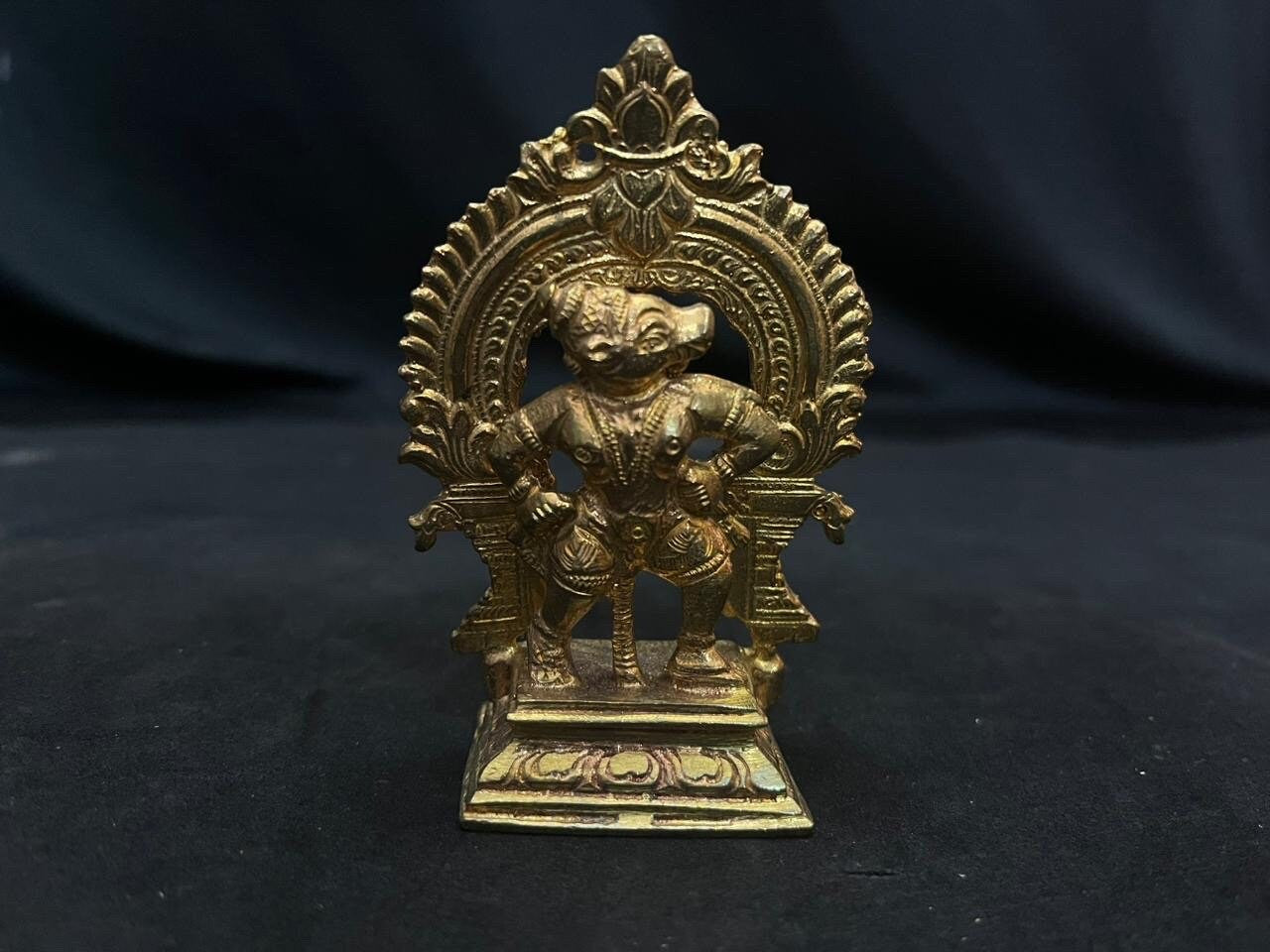 Prasiddh copper idol present panchaloha idol of varaha swamy