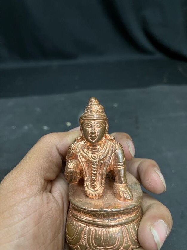 Prasiddh copper idols present copper idol of ambegalu butter ball krishna