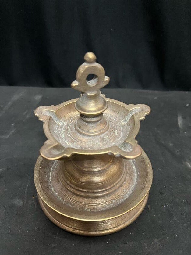 Vintage bronze cast oil lamp , mountable tooku villaku