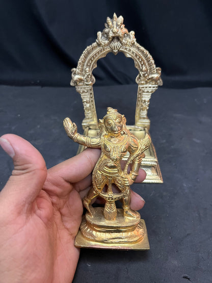 Panchaloha casted Hanuman on a peeta prabhavali