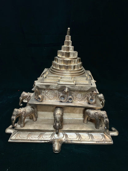 Panchaloha solid casted & handcrafted Sri yantra Meru / Sri chakra for pooja purposes / meru shree yantra