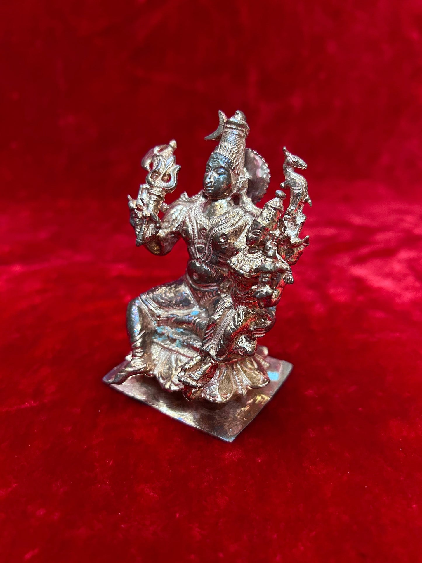 Copper casted Uma maheshwara/ Shiva parvathi/ Shankara parvathi