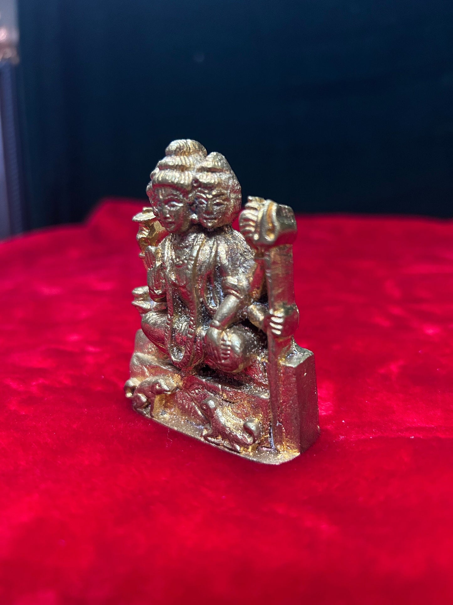 Prasiddh copper idol present panchaloha idol of Dattatraya / dattatreya swamy