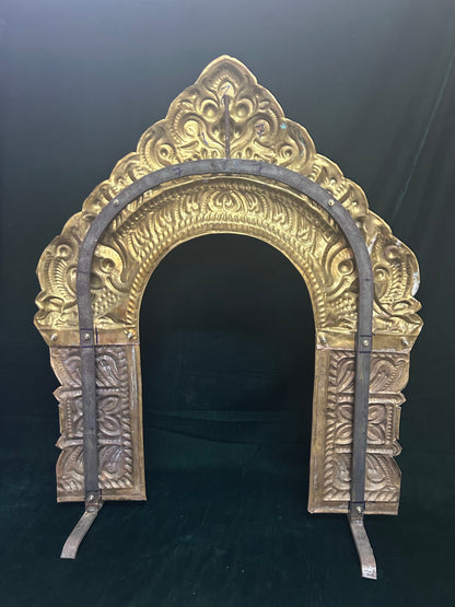 Prasiddh copper idol present brass made prabhavali / arch / background arch