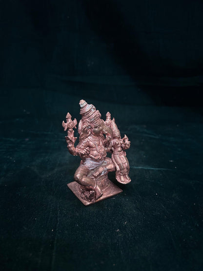 copper casted idol of chaturbuja ganesha / shakti ganesha