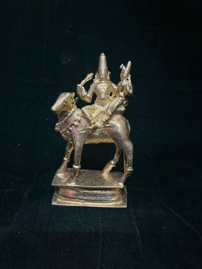 prasiddh copper idols present panchaloha idol of pradosha murthy / umamaheshwara with nandi / shiva parvati with nandi