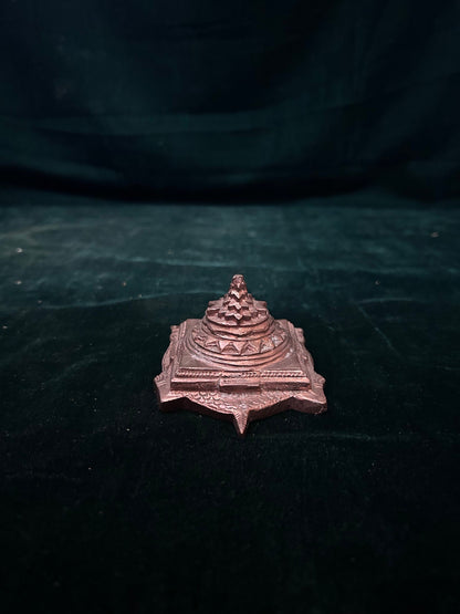 Prasiddh copper idol present copper idol of meru on shree yantra