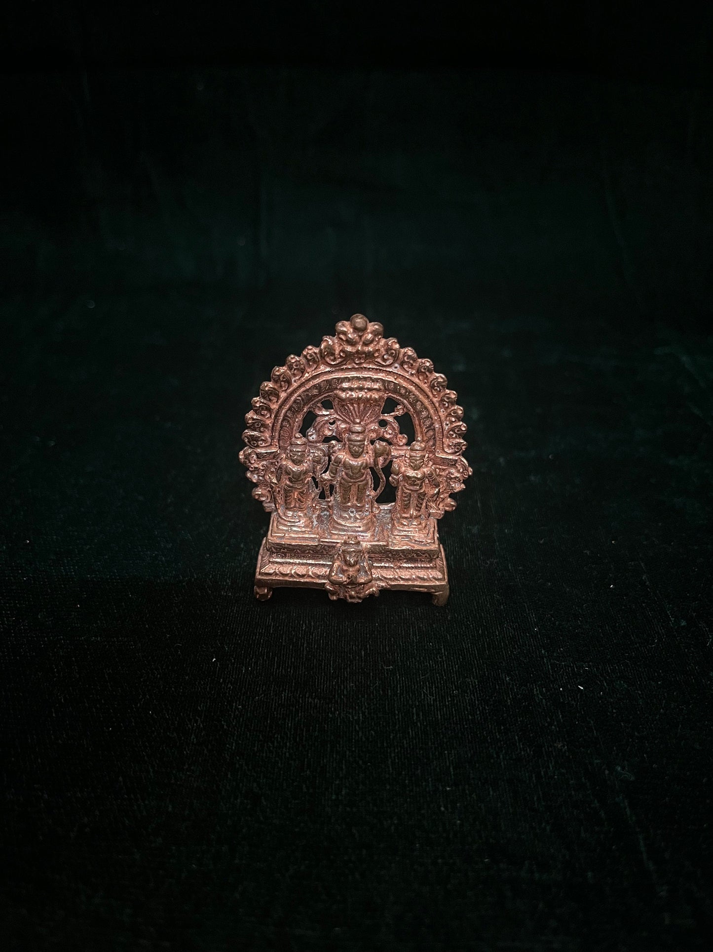 Prasiddh copper idols present copper idol of rama set / rama parivara