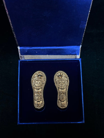 Panchaloha made gold polished Srivari Paduka, shanku chakra padukas, Charan paduka