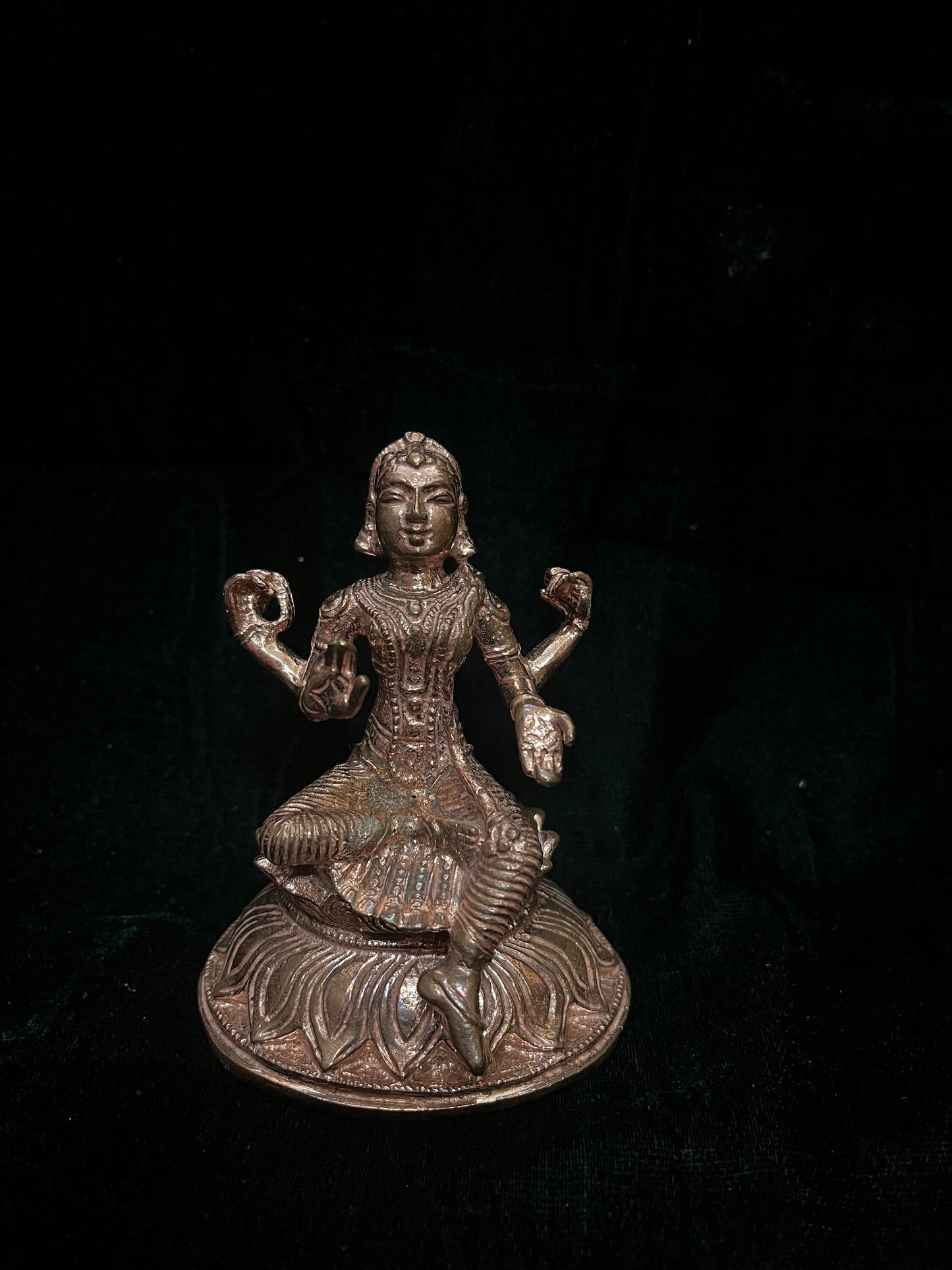 copper casted idol of balatripura sundari / balambika