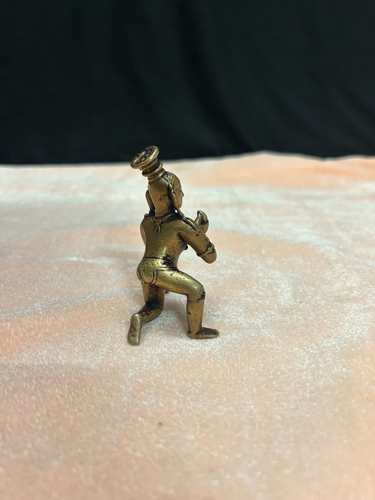 vintage bronze made crawling krishna / ambegalukrishna / butterball krishna