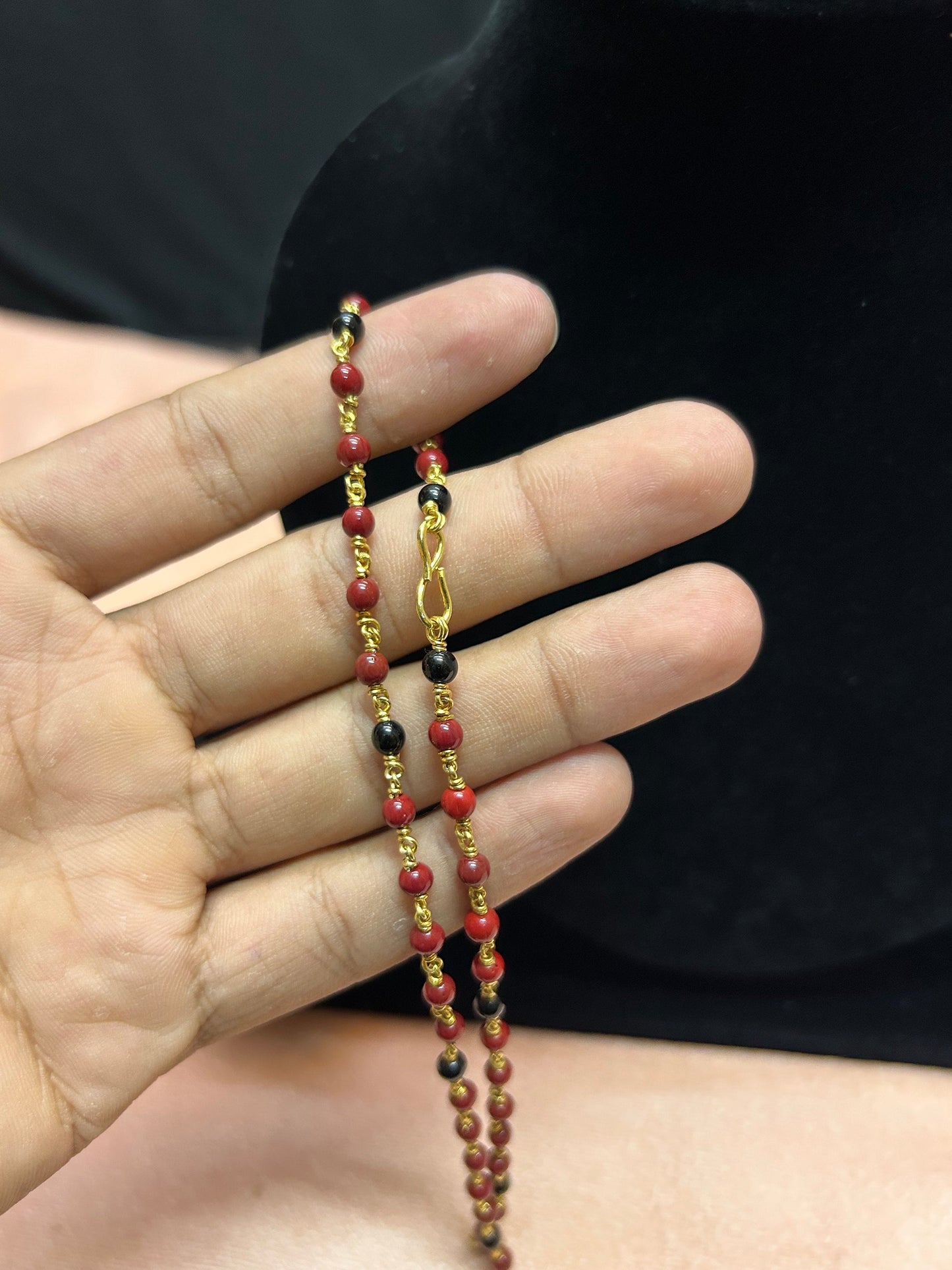 Panchaloha made gold polished grand necklace with pendant and green stones