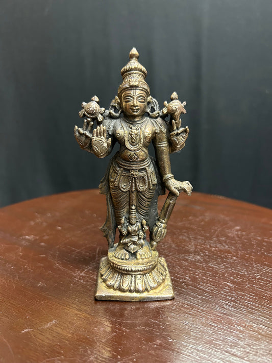 Prasiddh copper idols present copper idol cheluva narayana Swamy