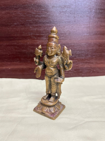 Vintage bronze made srinivas sridevi bhudevi set