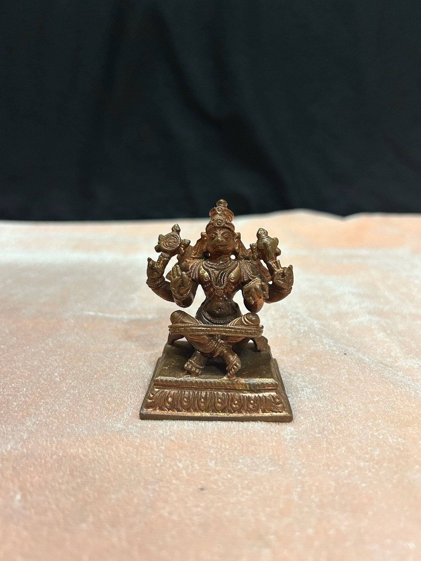 copper made yoga hanuman / gathikachala anjaneya