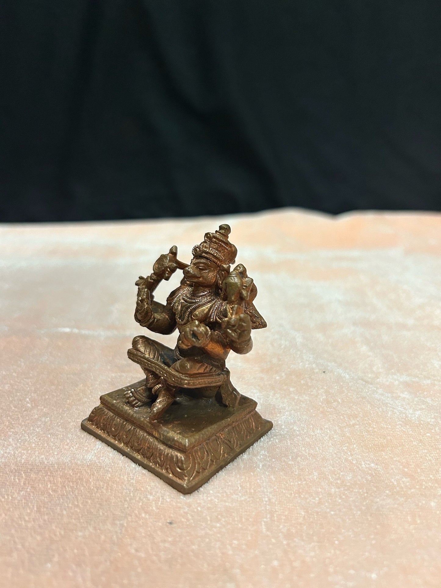 copper made yoga hanuman / gathikachala anjaneya