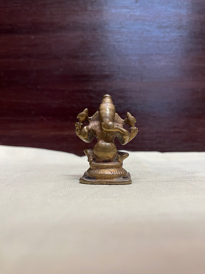 Vintage bronze made ganesha idol