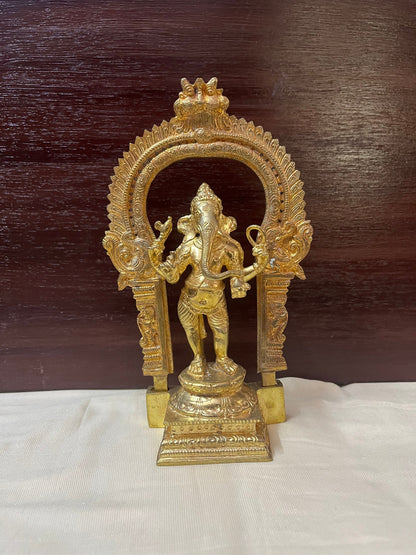 panchaloha made Standing ganesha of tamil nadu style