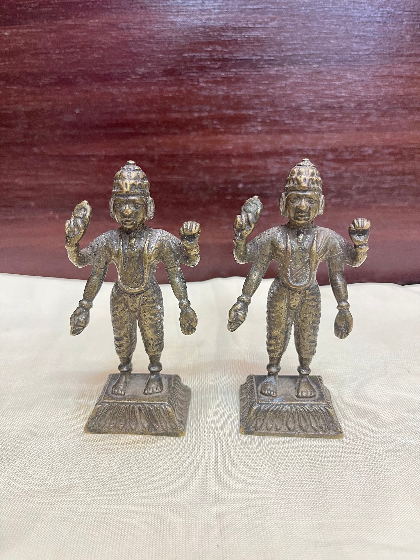 Vintage gujrat style dwarapalakas idol