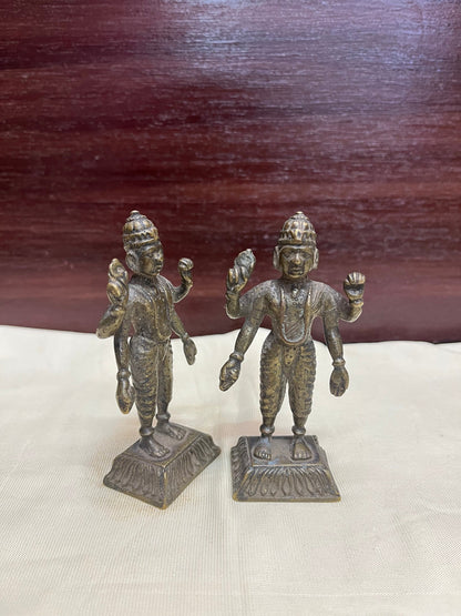 Vintage gujrat style dwarapalakas idol