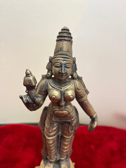 Prasiddh Copper Idols presents bronze made Chandrashekara Parvati idols ( Girija kalyana ) shiva Parvati idol