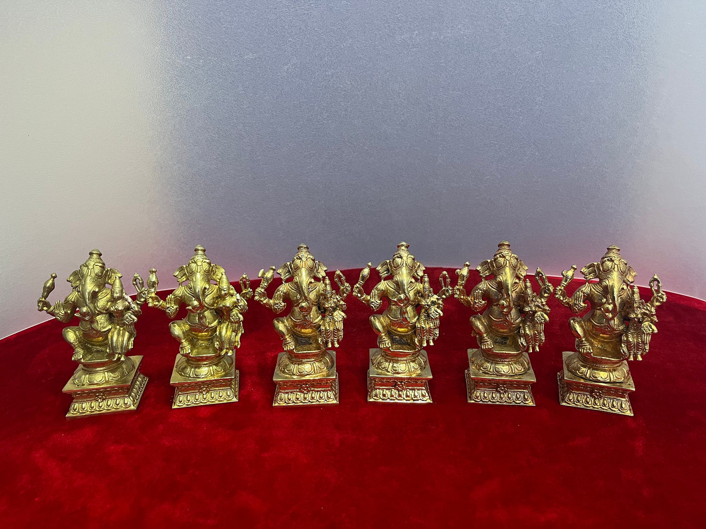 Prasiddh Copper Idols presents panchaloha idol of Shat vinayakas ganeshas ( Amodha Ganapathi , Pramoda, Sumukha, Durmukha, Avighna ,Vighna