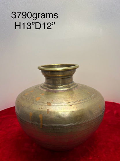 Vintage bronze cast unique ritual water storing vessel koda pana, bindige, solid and heavy from coastal kerala