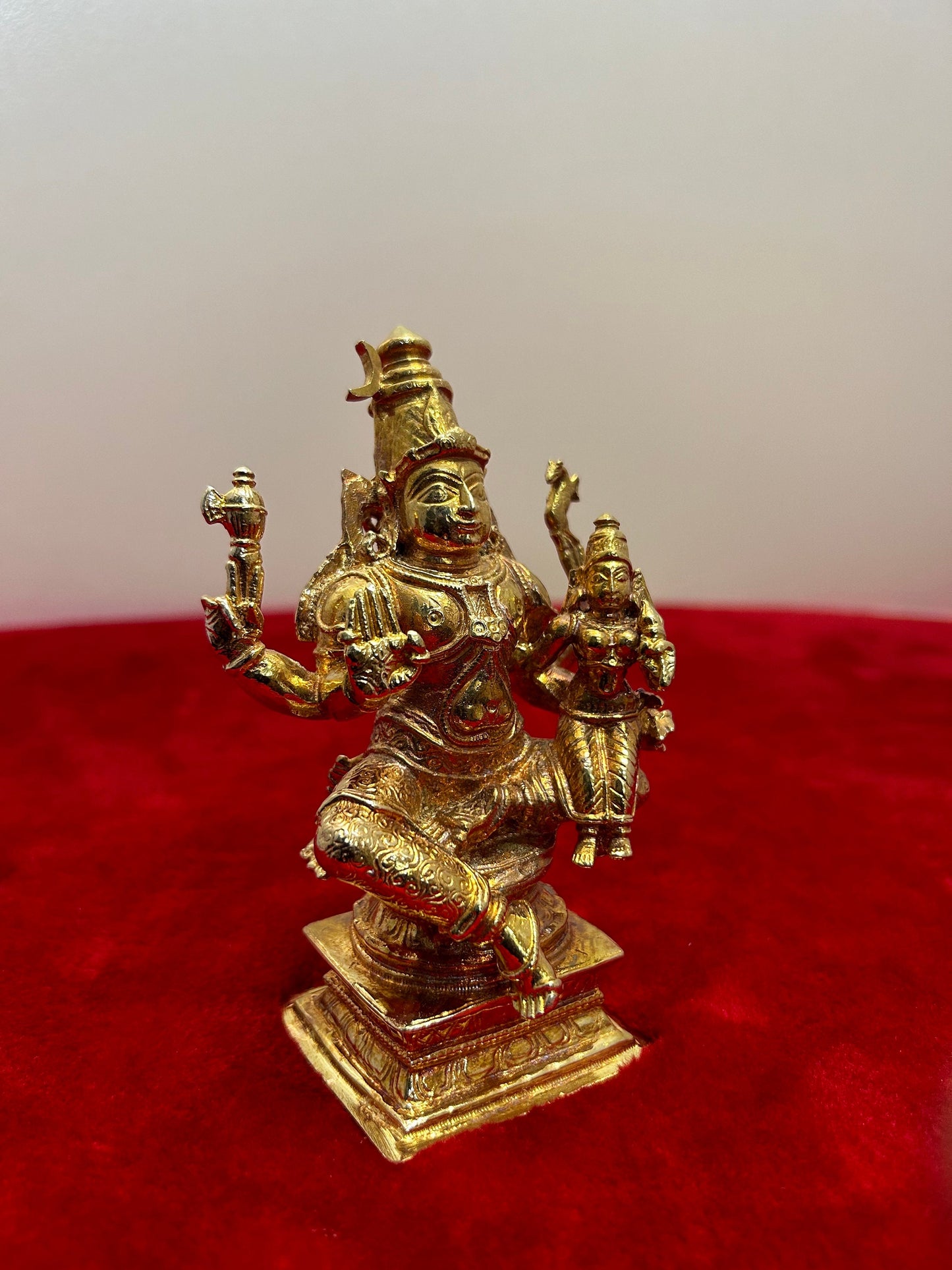 Prasiddh Copper Idols presents panchaloha idol of Shiva Parvati