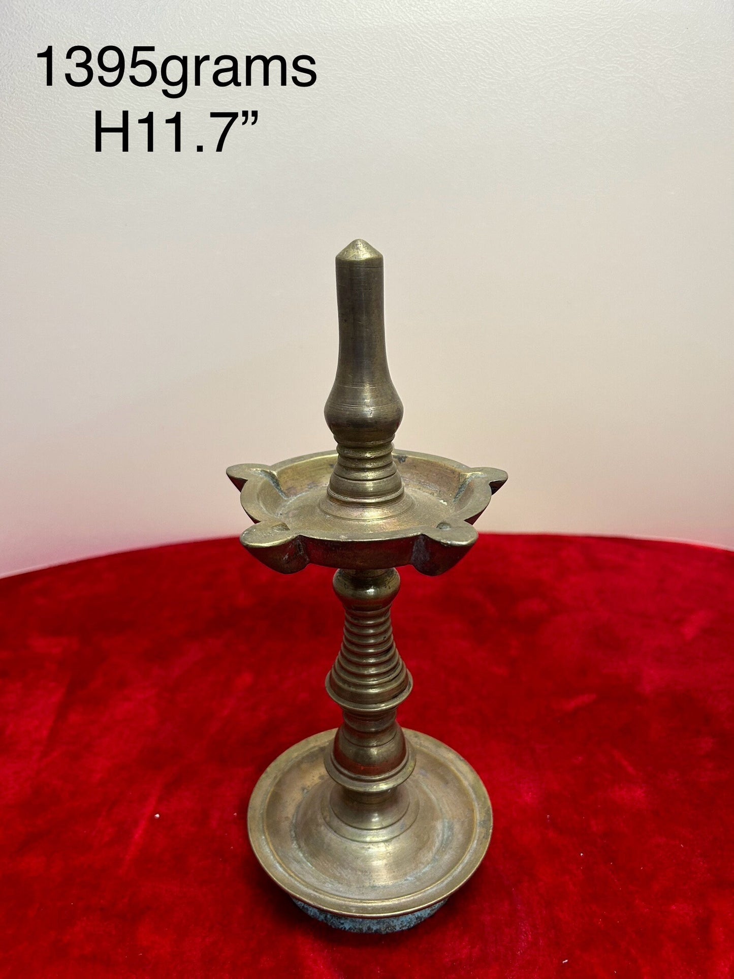 Vintage bronze cast solid oil lamp with 5 wicks from kerala