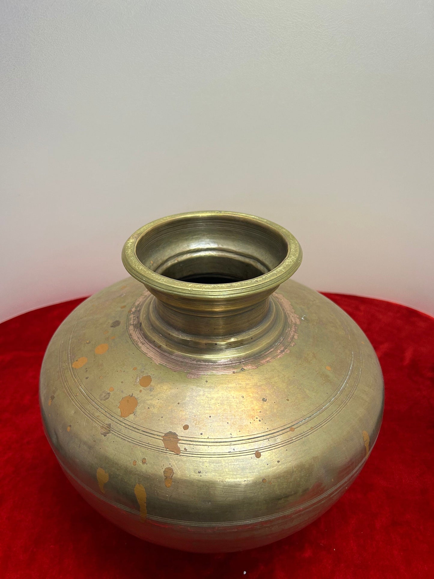 Vintage bronze cast unique ritual water storing vessel koda pana, bindige, solid and heavy from coastal kerala