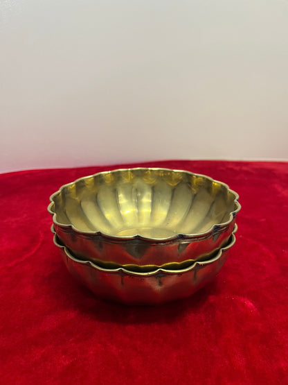 Vintage set of 2 floral shaped pooja bowls for keeping flowers etc