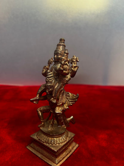 Prasiddh copper idol presents garudaruda lakshmi narayana / shekhara narayana