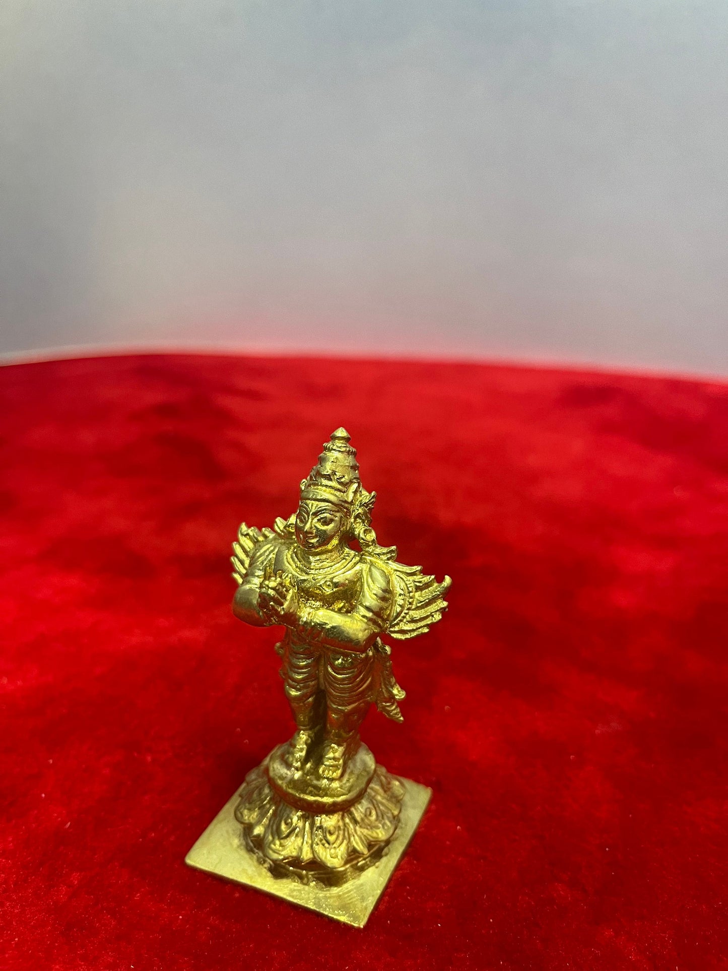 Prasiddh Copper Idols presents panchaloha idol of Garuda