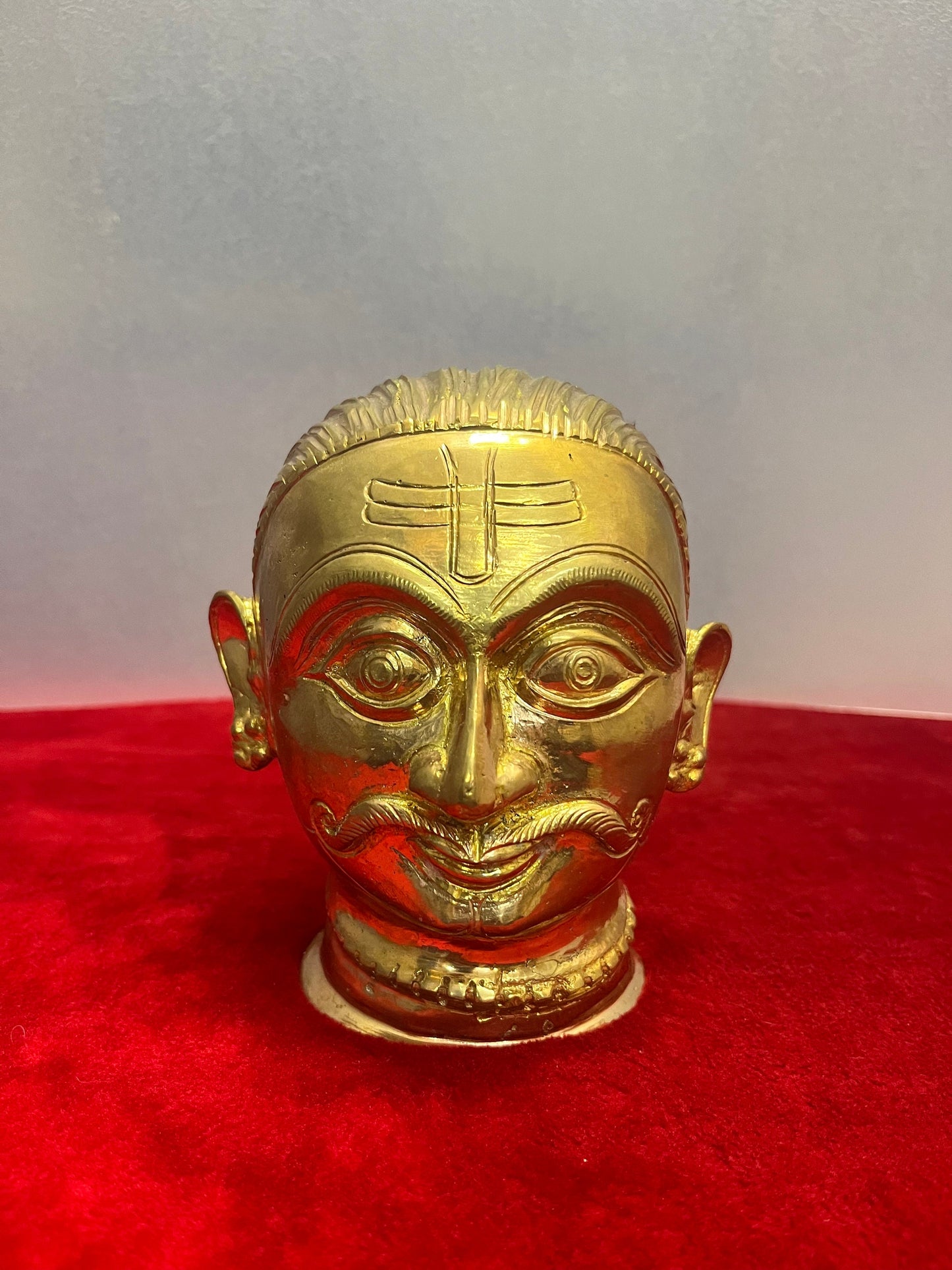 Prasiddh Copper Idols presents panchaloha idol of Mukha Lingam for shivalinga