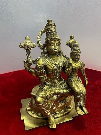 Prasiddh Copper Idols presents panchaloha idol of Lakshmi Narayana Idol