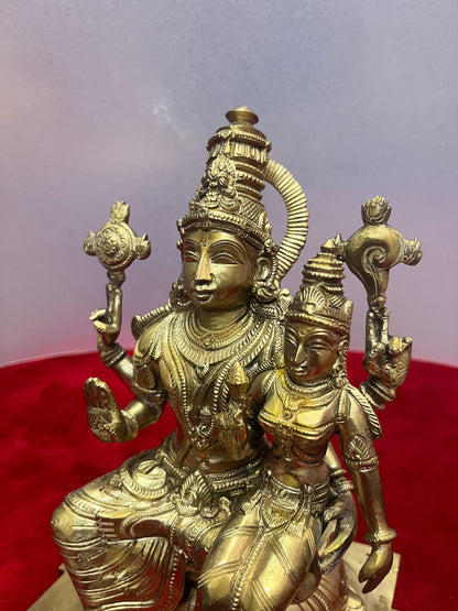 Prasiddh Copper Idols presents panchaloha idol of Lakshmi Narayana Idol