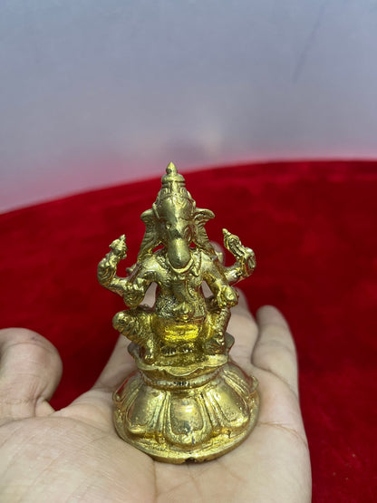 Prasiddh Copper Idols presents panchaloha idol of Dwimukha ganapathi 2 face ganesha , one of the 32 forms of Ganesha vidya