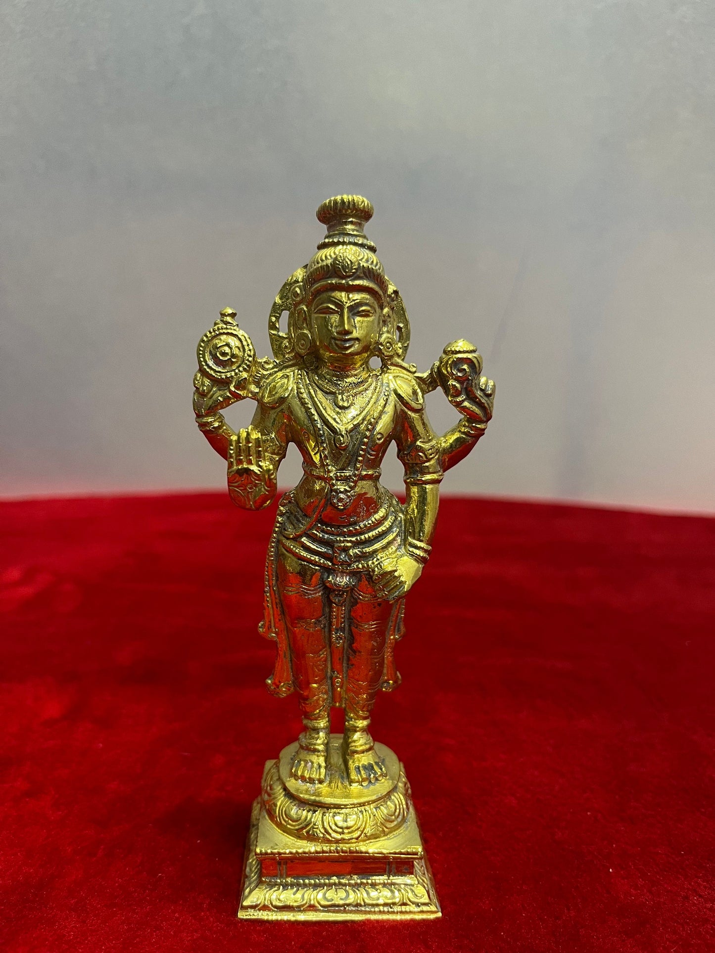 Prasiddh Copper Idols presents panchaloha idol of Kalyana Srinivasa Swamy