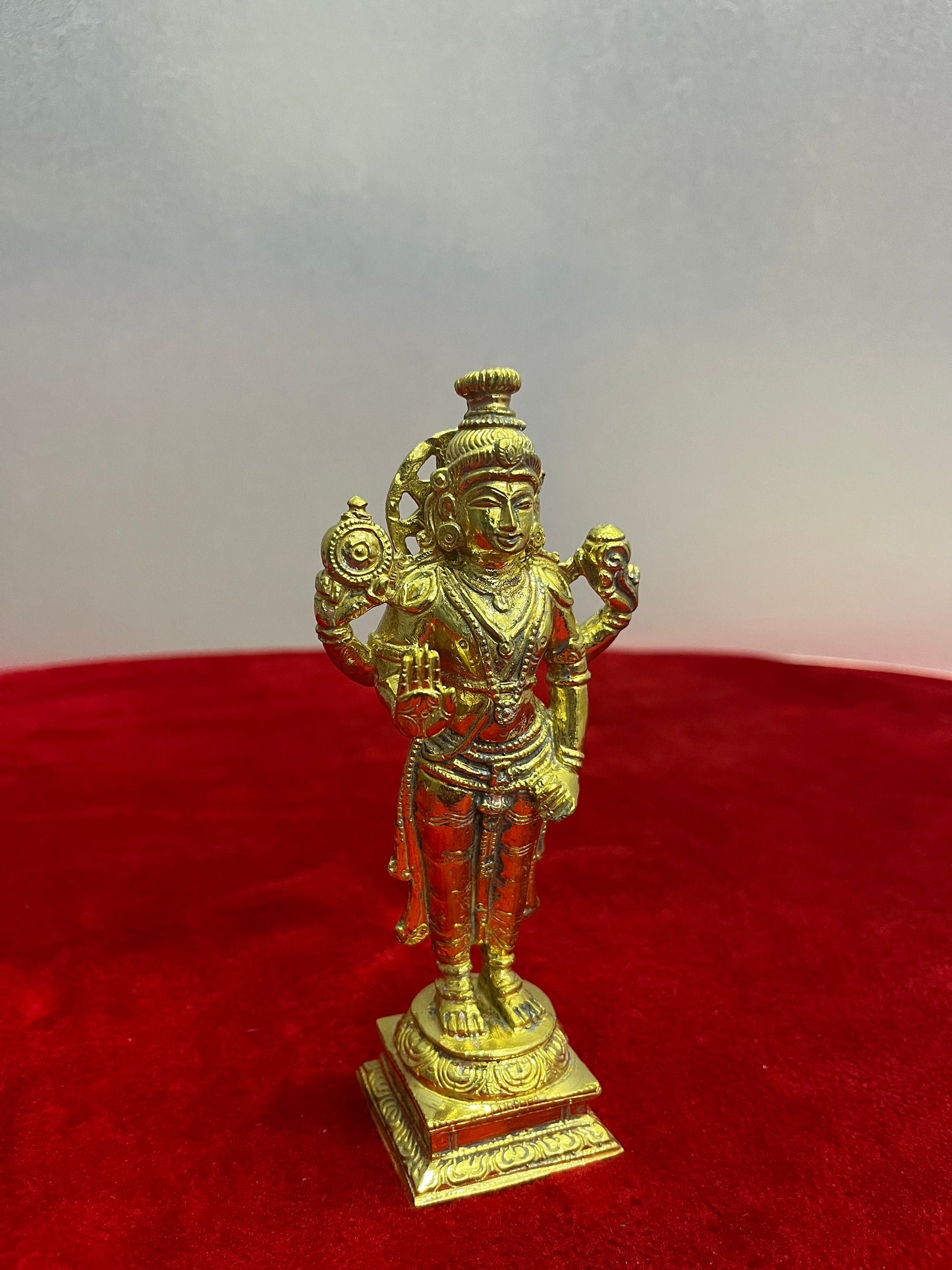 Prasiddh Copper Idols presents panchaloha idol of Kalyana Srinivasa Swamy