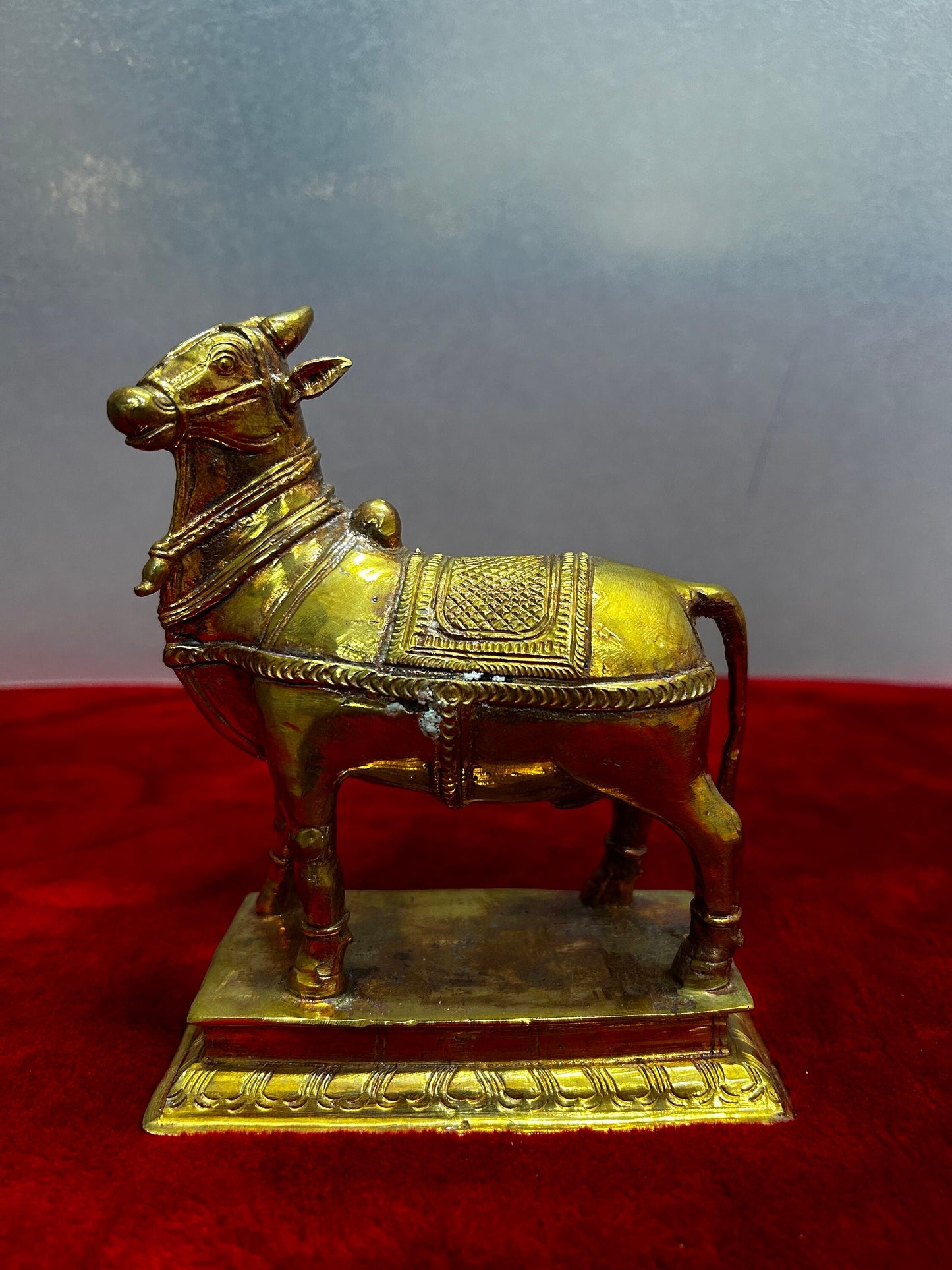 Prasiddh copper idols presents copper idol of nandhi vahana